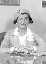 Coco Chanel : la femme qui a libéré la mode féminine